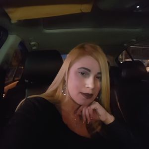 Meet your Posher, Yoalis